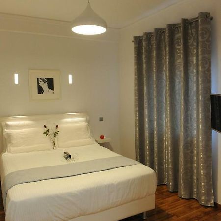 Modern And Cozy Apartment In The Centre Of アテネ エクステリア 写真