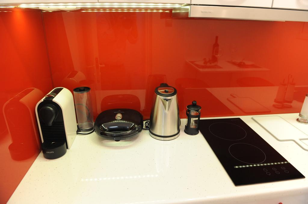Modern And Cozy Apartment In The Centre Of アテネ エクステリア 写真